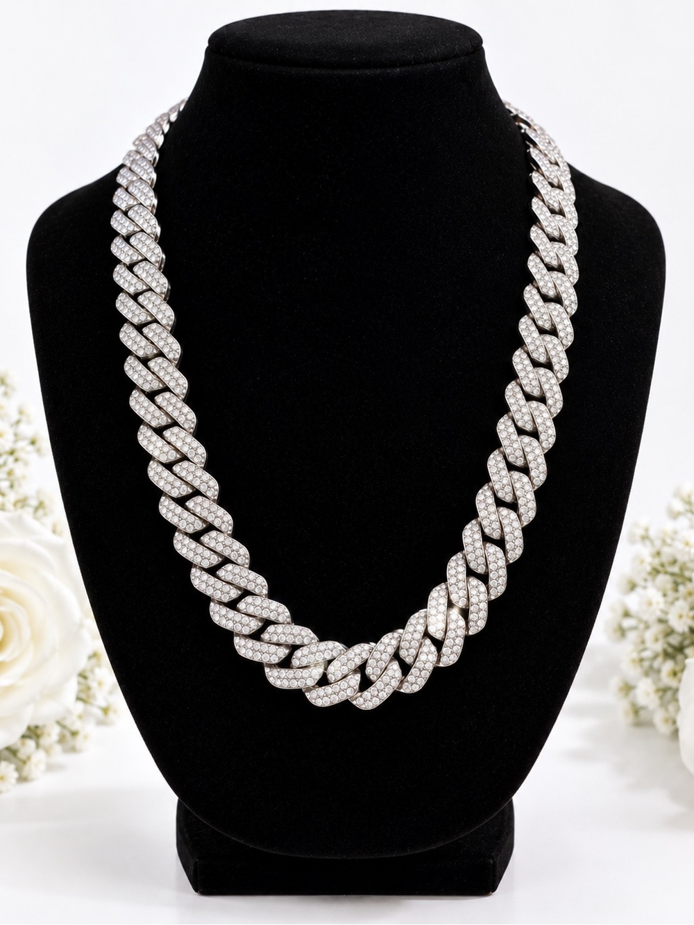 Elegant Crystal Cuban Link Necklace - Silver Tone